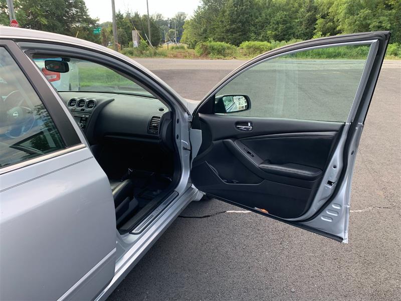 2010 Nissan Altima 2.5 SL photo 47