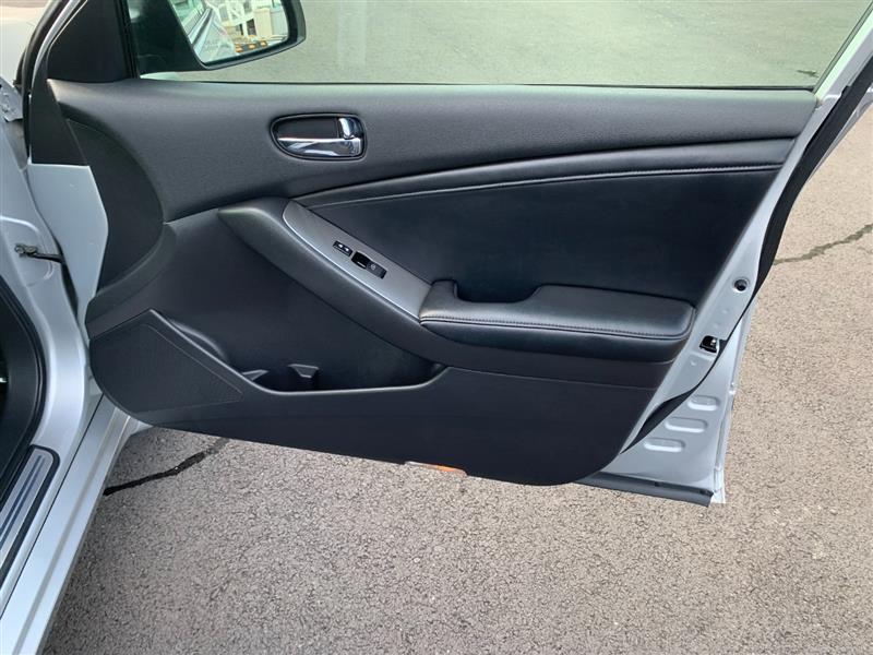 2010 Nissan Altima 2.5 SL photo 48
