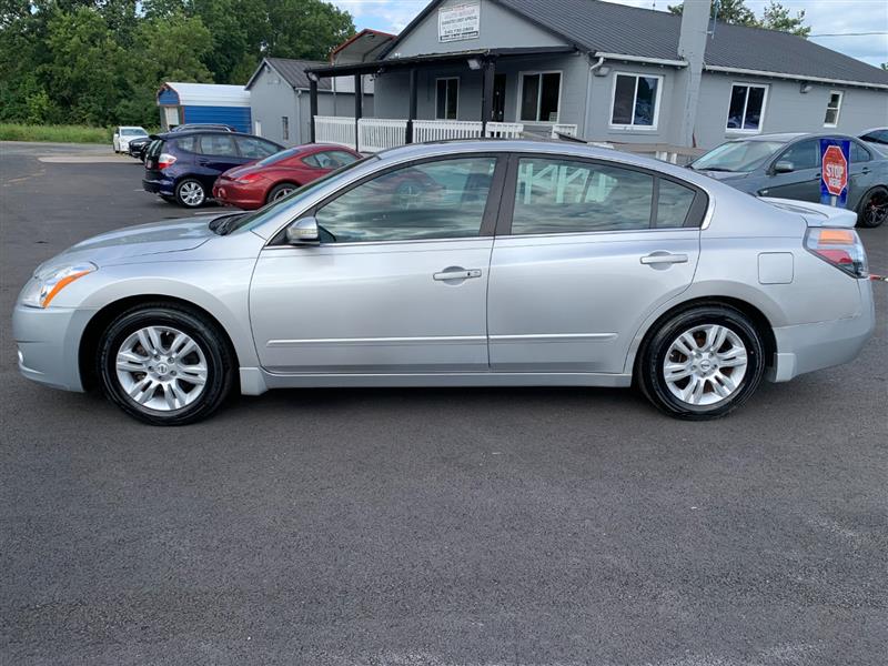 2010 Nissan Altima 2.5 SL photo 8