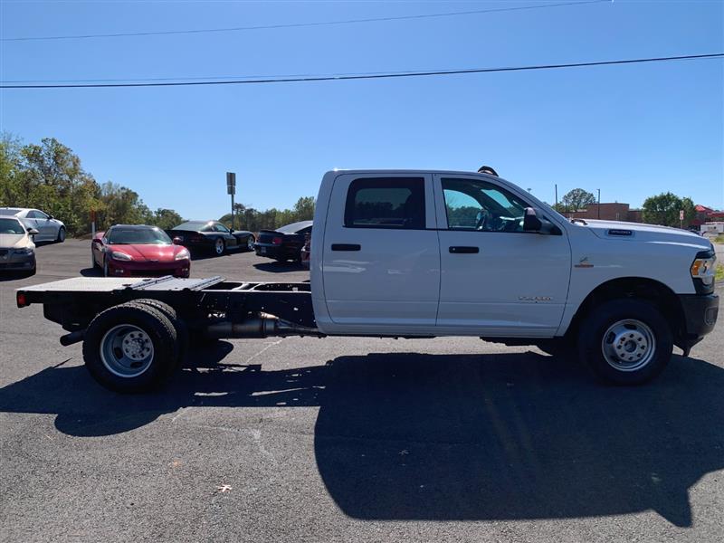 2020 Ram 3500 Tradesman photo 2