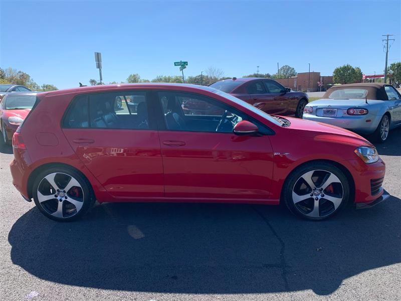 2016 Volkswagen Golf GTI SE photo 3