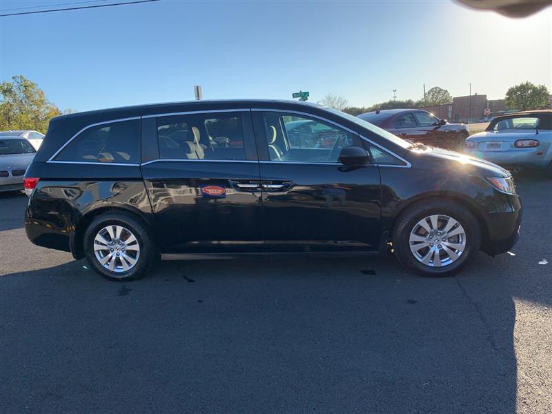 2017 Honda Odyssey EX photo 3