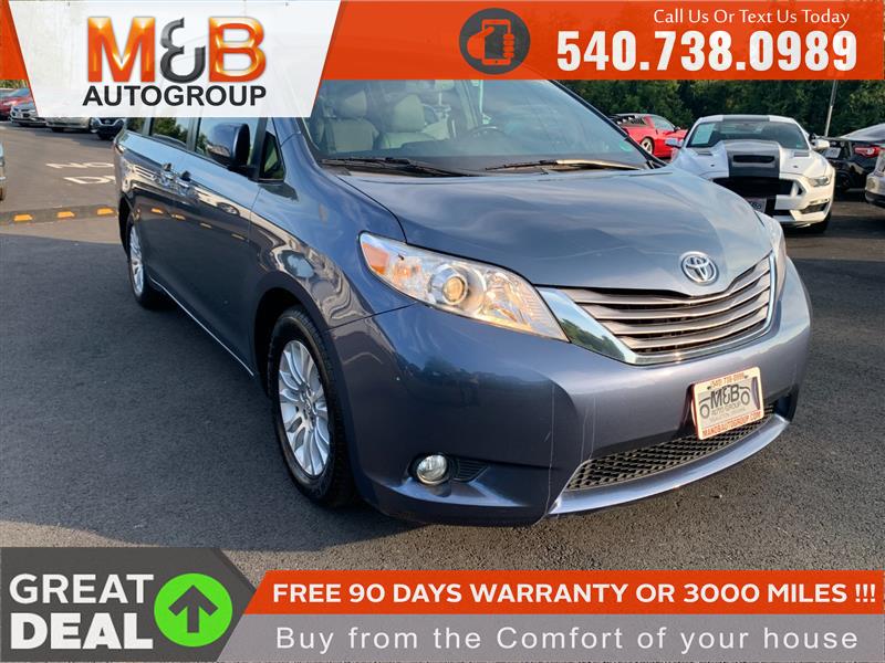 2017 TOYOTA SIENNA XLE 8 PASSENGER