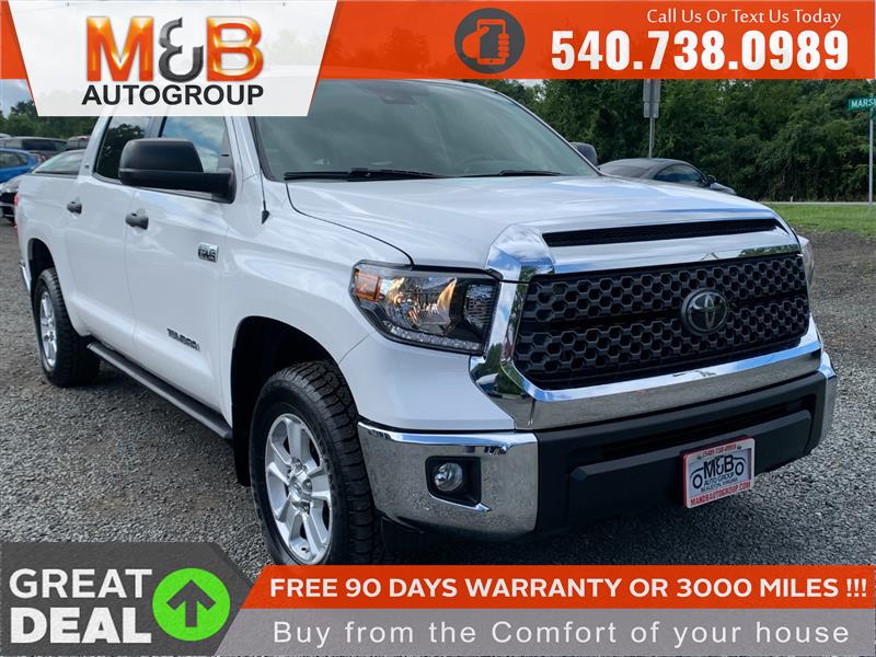 2018 TOYOTA TUNDRA 4WD SR5. one owner!!!!