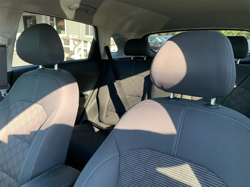 2020 Kia Niro Plug-In Hybrid LXS photo 12