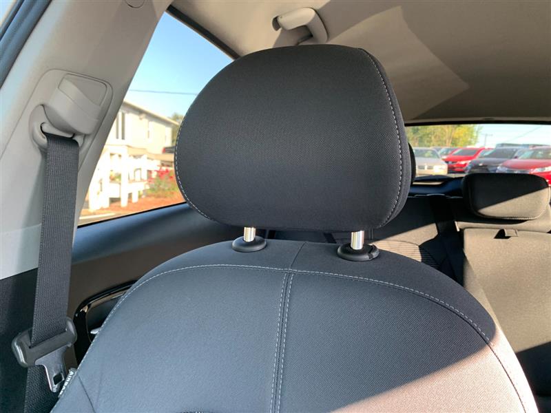 2020 Kia Niro Plug-In Hybrid LXS photo 14
