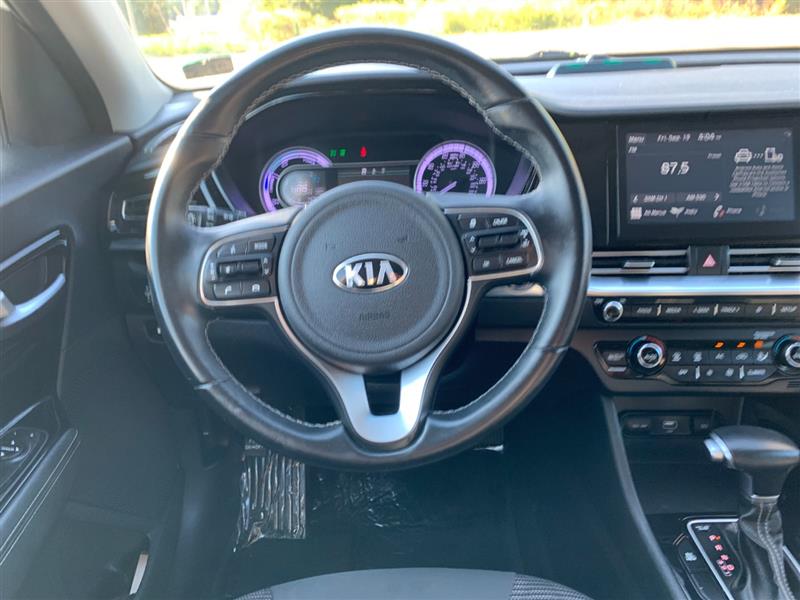 2020 Kia Niro Plug-In Hybrid LXS photo 18