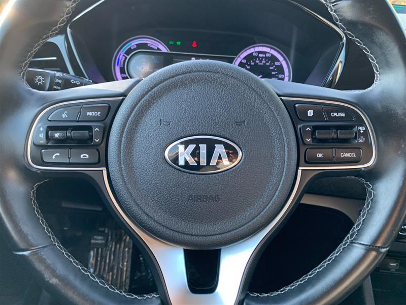 2020 Kia Niro Plug-In Hybrid LXS photo 19