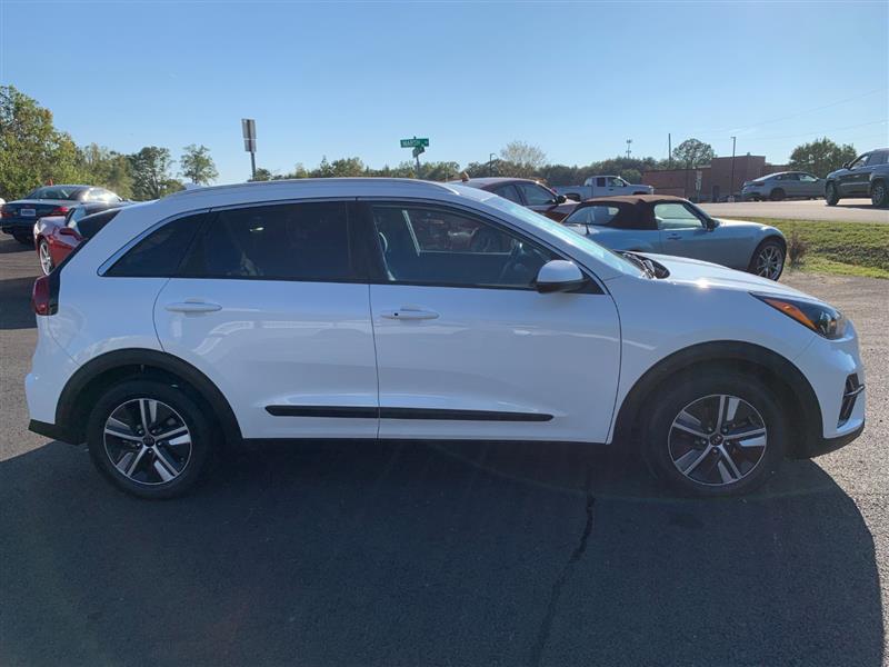 2020 Kia Niro Plug-In Hybrid LXS photo 3