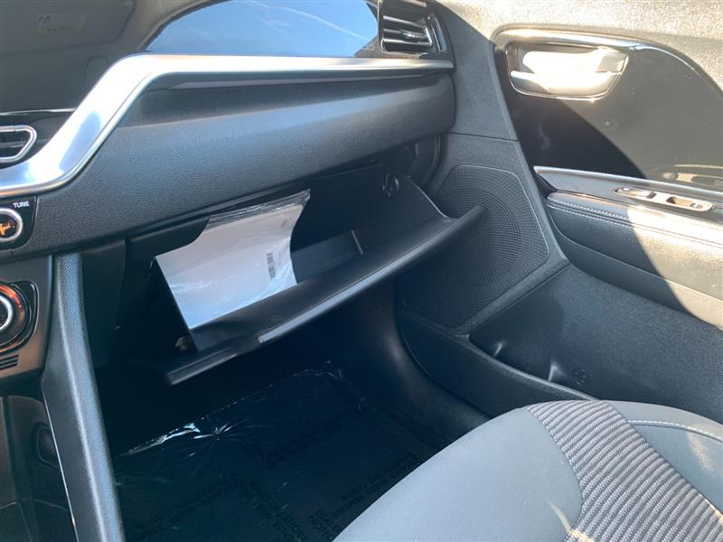 2020 Kia Niro Plug-In Hybrid LXS photo 28