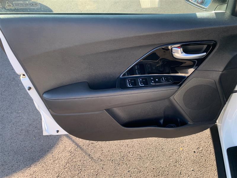 2020 Kia Niro Plug-In Hybrid LXS photo 33