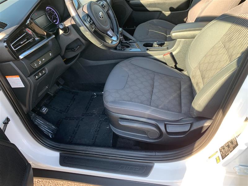 2020 Kia Niro Plug-In Hybrid LXS photo 34