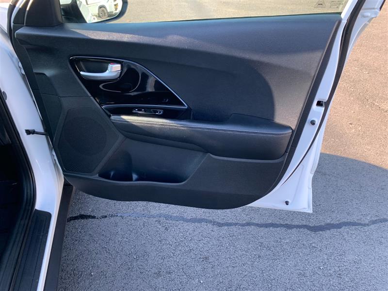 2020 Kia Niro Plug-In Hybrid LXS photo 42