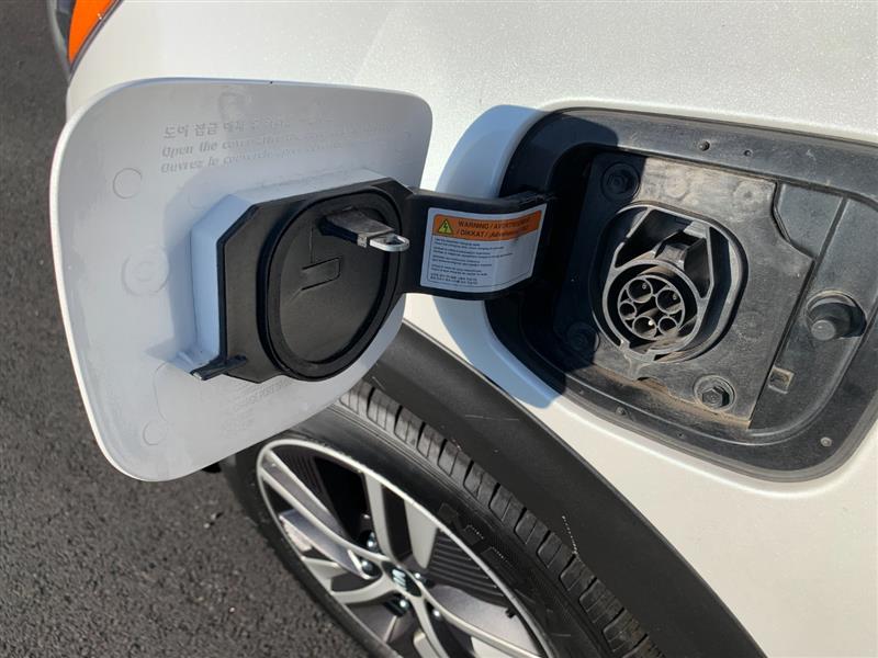 2020 Kia Niro Plug-In Hybrid LXS photo 48