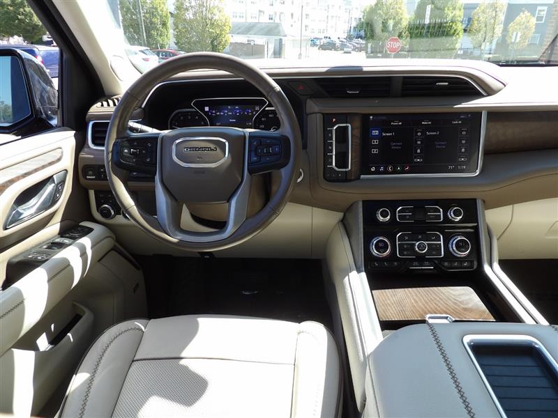 2021 Gmc Yukon Denali XL photo 14