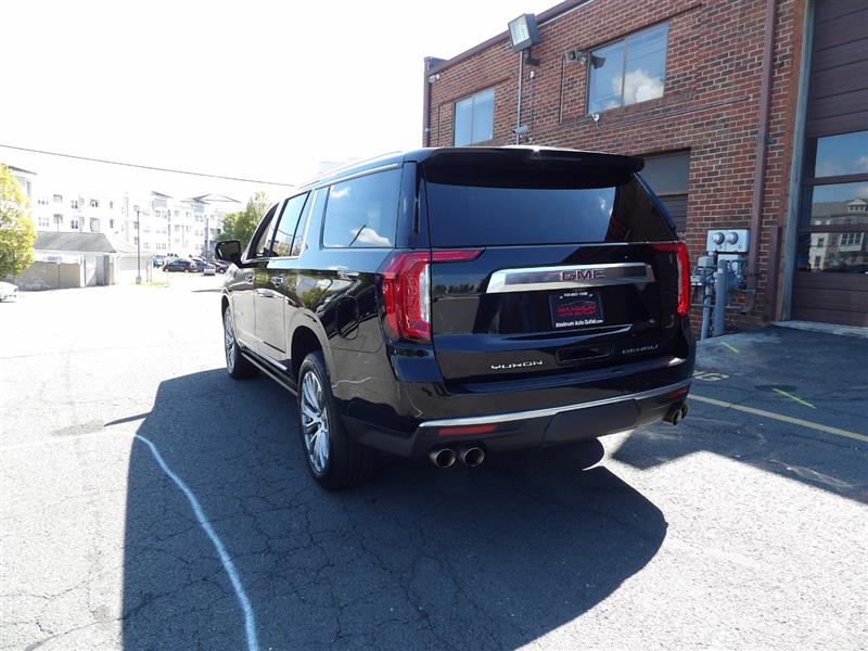 2021 Gmc Yukon Denali XL photo 2