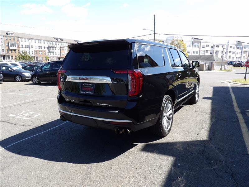 2021 Gmc Yukon Denali XL photo 3