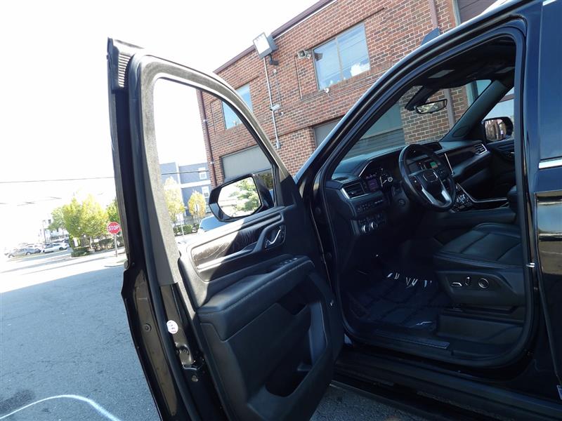 2021 Gmc Yukon Denali XL photo 11