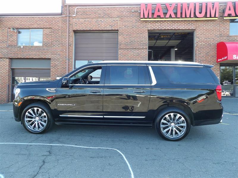 2021 Gmc Yukon Denali XL photo 2