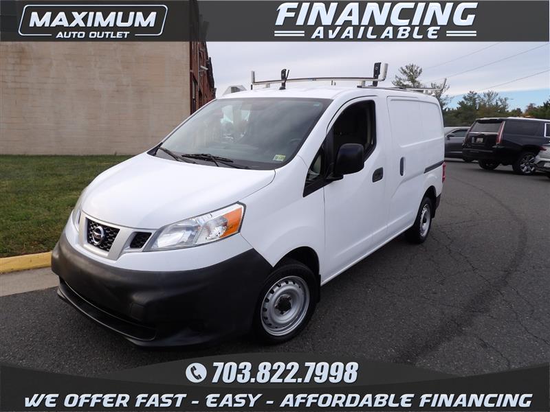 2017 NISSAN NV 200 S 