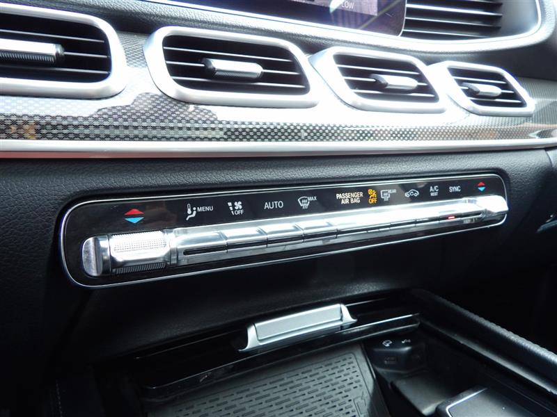 2020 Mercedes Benz GLE 4MATIC photo 21