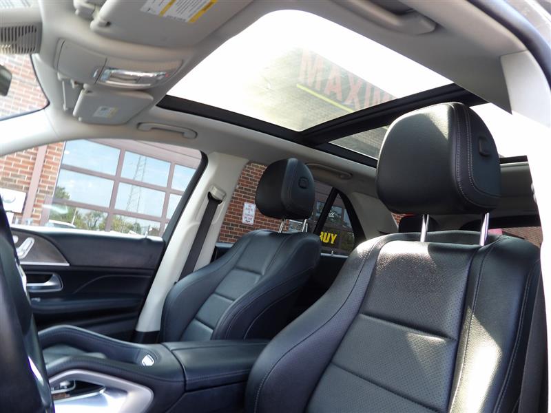2020 Mercedes Benz GLE 4MATIC photo 8
