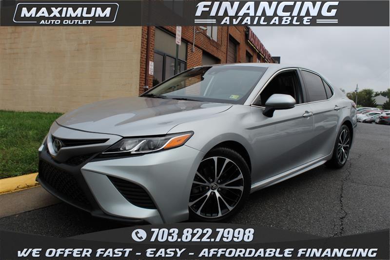 2019 TOYOTA CAMRY SE 