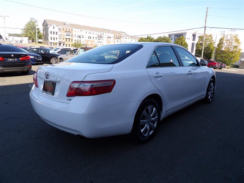 2009 Toyota Camry LE photo 5