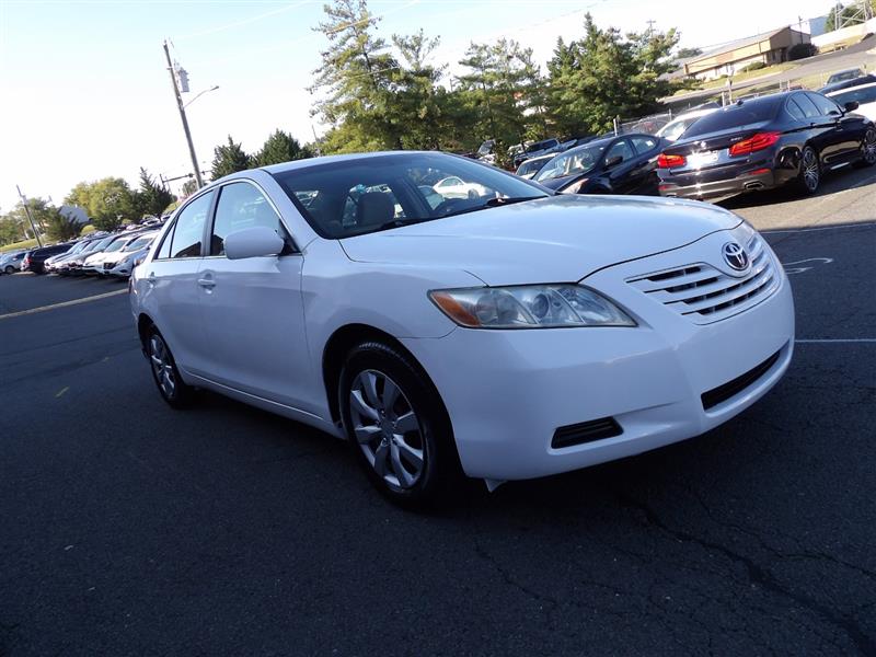 2009 Toyota Camry LE photo 7