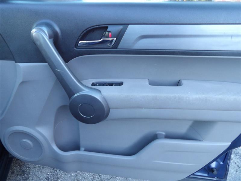 2008 Honda CR-V LX photo 17