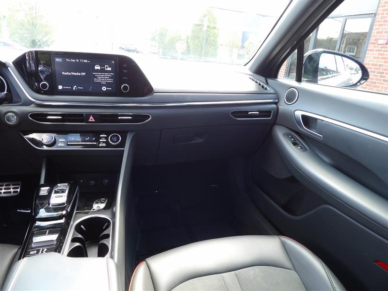2020 Hyundai Sonata SEL Plus photo 14