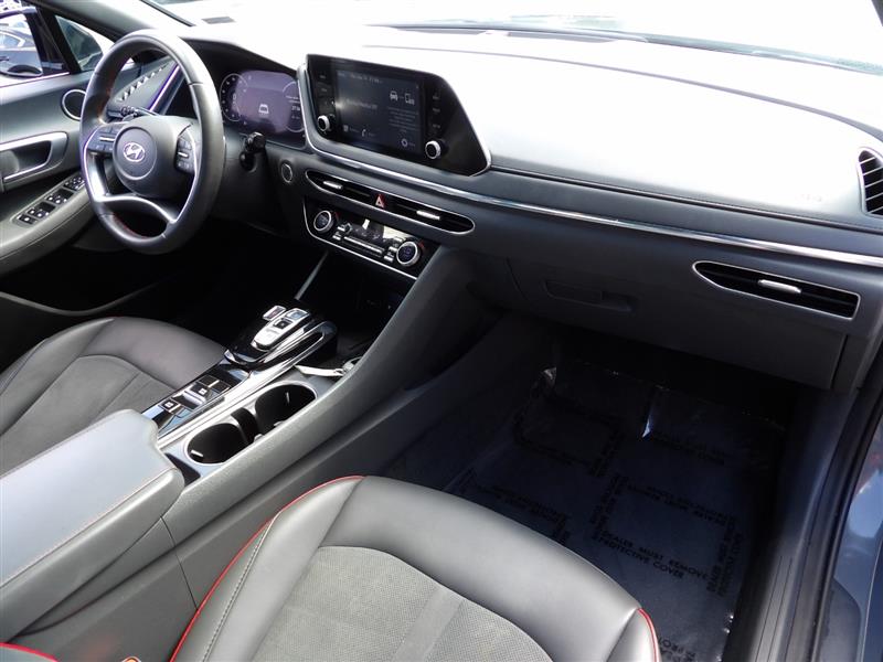2020 Hyundai Sonata SEL Plus photo 16