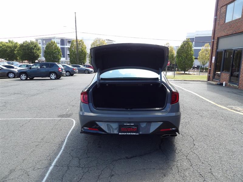2020 Hyundai Sonata SEL Plus photo 9