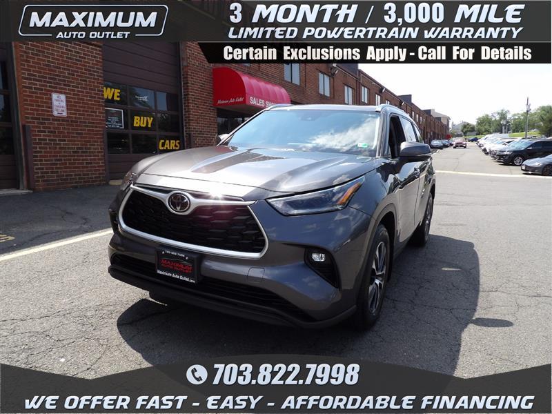 2021 TOYOTA HIGHLANDER XLE 
