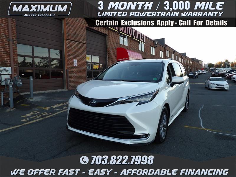 2021 TOYOTA SIENNA XLE 