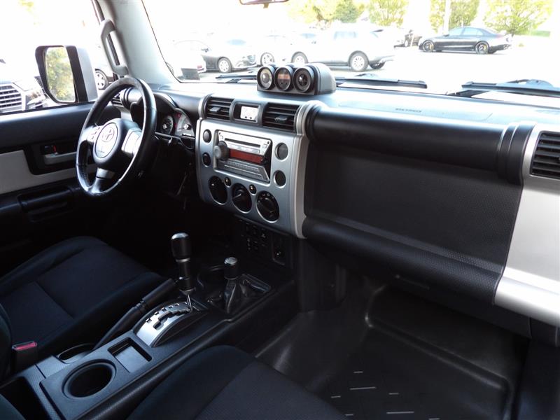 2008 Toyota FJ Cruiser Base photo 14
