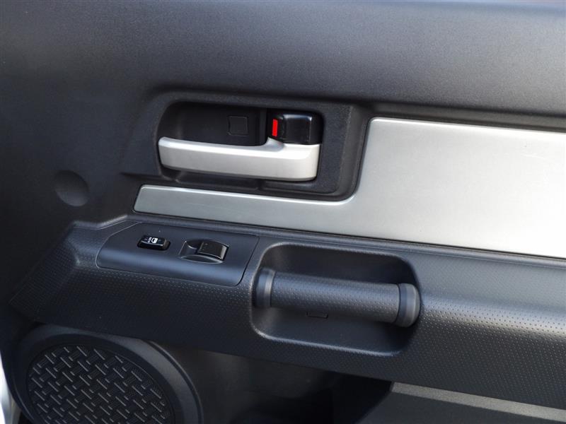 2008 Toyota FJ Cruiser Base photo 15