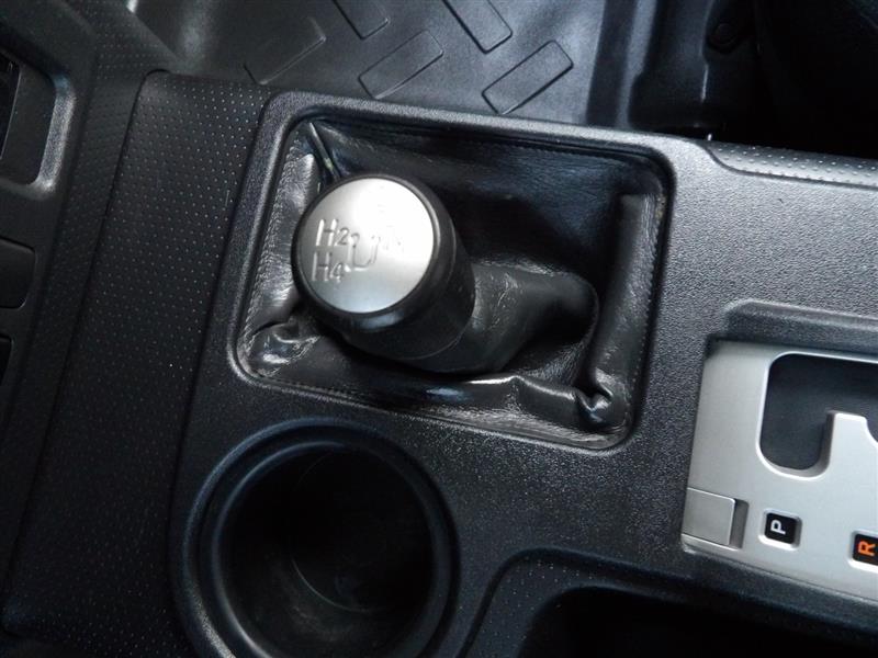2008 Toyota FJ Cruiser Base photo 17