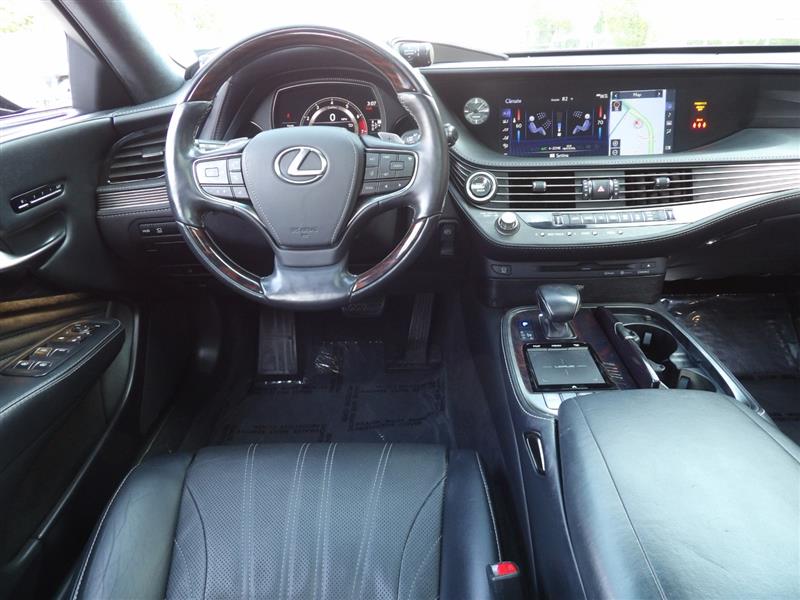 2018 Lexus LS 500 photo 11