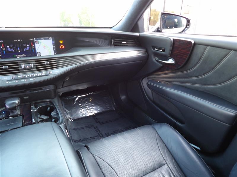 2018 Lexus LS 500 photo 12