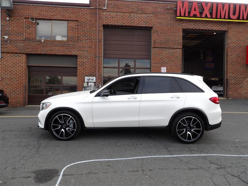 2017 Mercedes Benz GLC 43 AMG 4MATIC photo 4