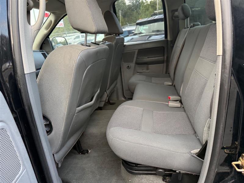 2006 Dodge Ram SLT photo 12