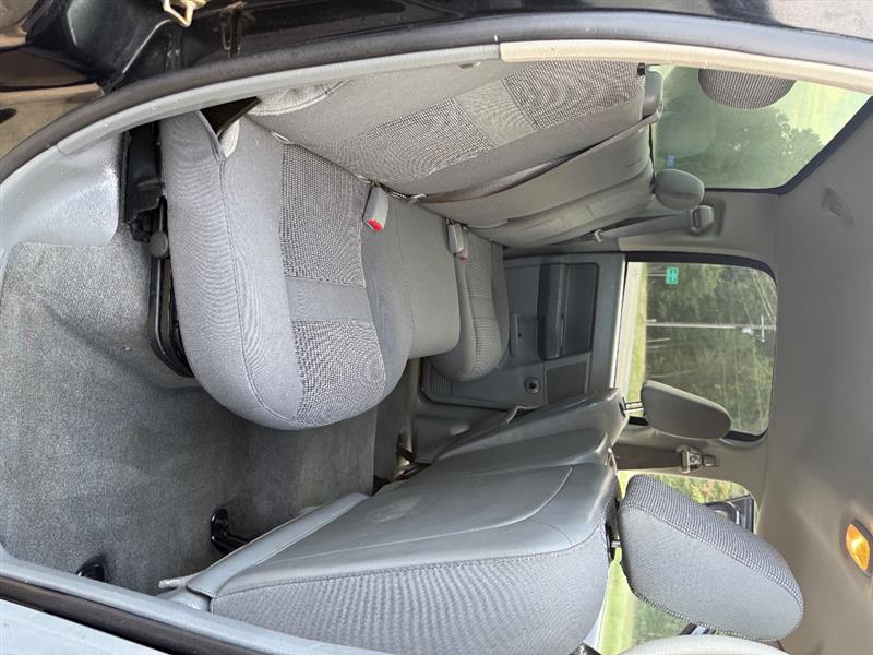 2006 Dodge Ram SLT photo 14