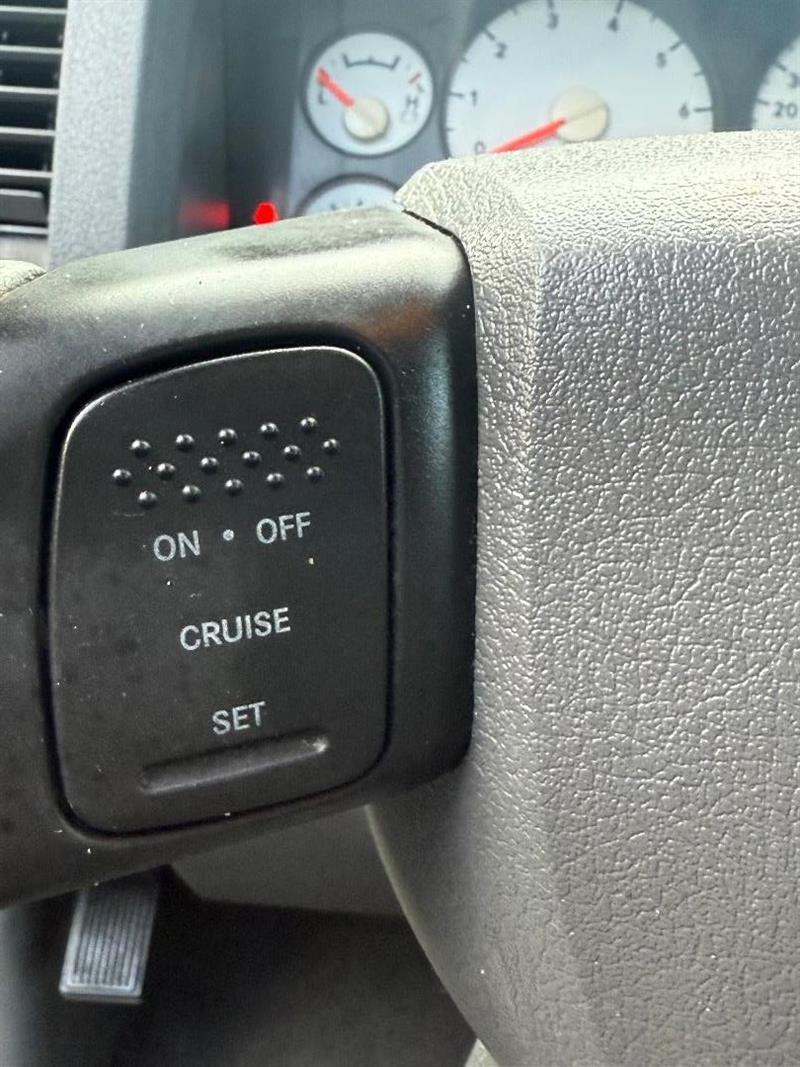 2006 Dodge Ram SLT photo 19