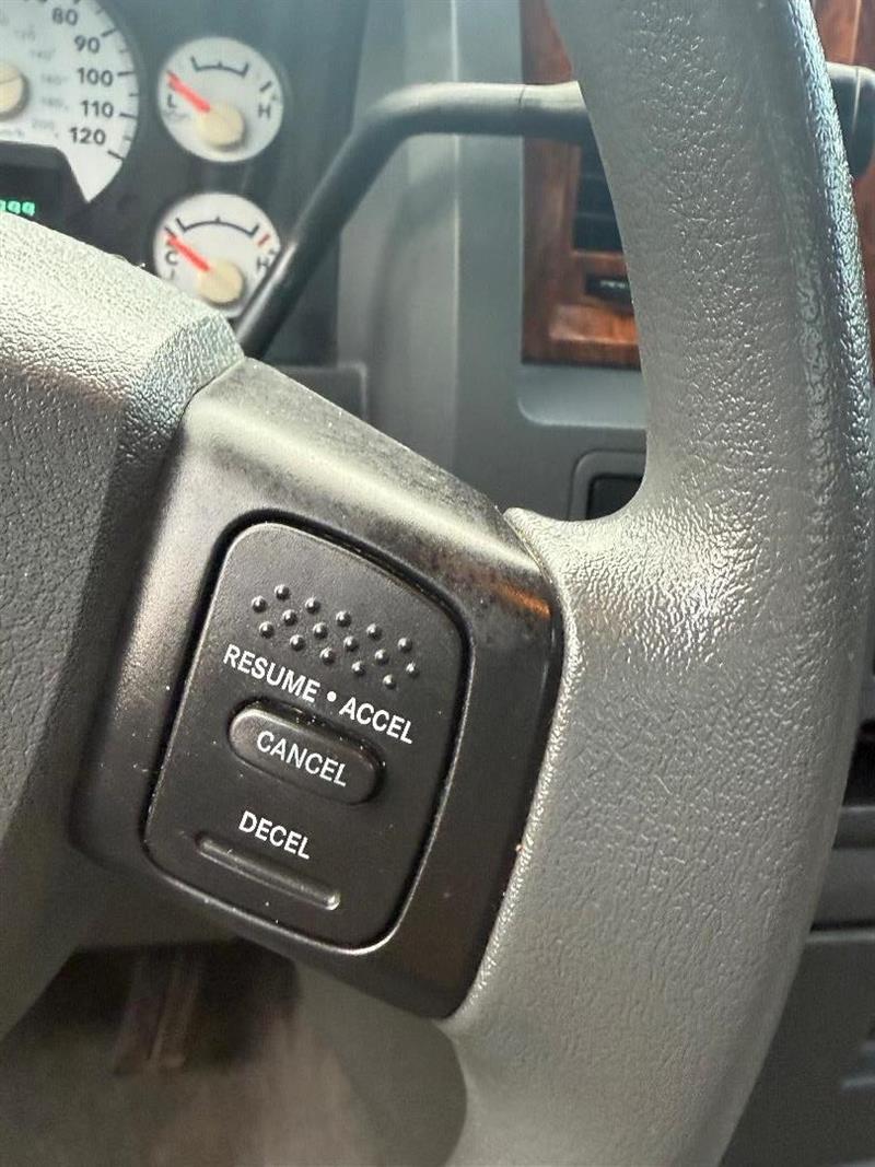 2006 Dodge Ram SLT photo 20