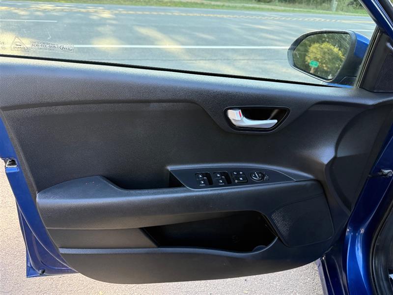 2019 Kia Rio LX S photo 10