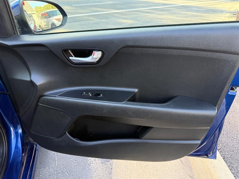 2019 Kia Rio LX S photo 17