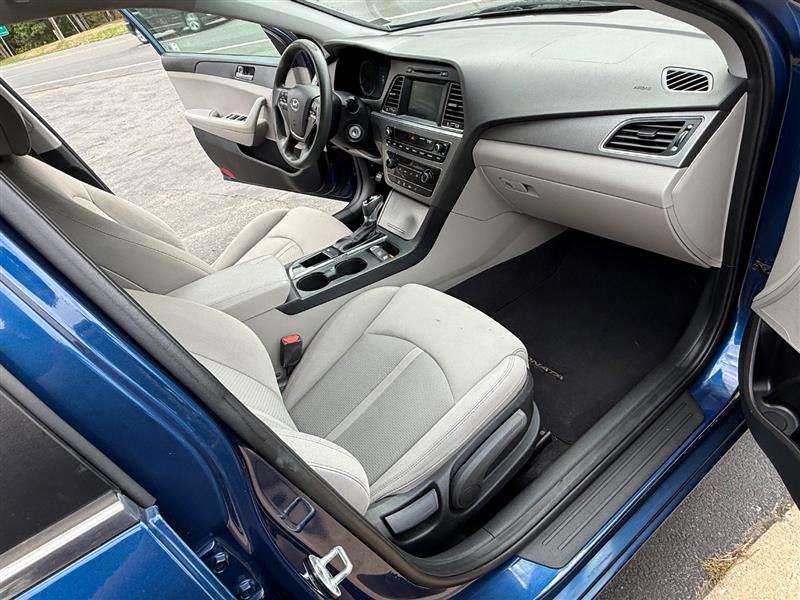 2017 Hyundai Sonata SE Eco photo 16