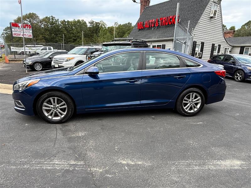 2017 Hyundai Sonata SE Eco photo 2