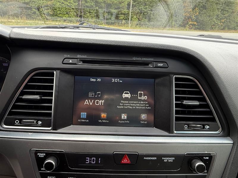 2017 Hyundai Sonata SE Eco photo 25